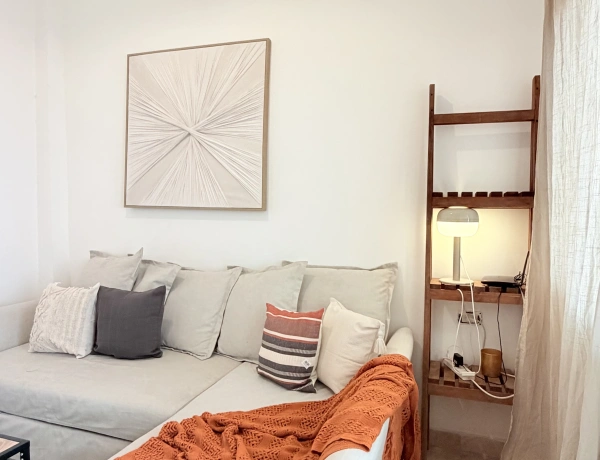 2-Bedroom Apartment for Rent in Jabal Al-Weibdeh, Amman | Spacious Terrace & 330 m² Total Area