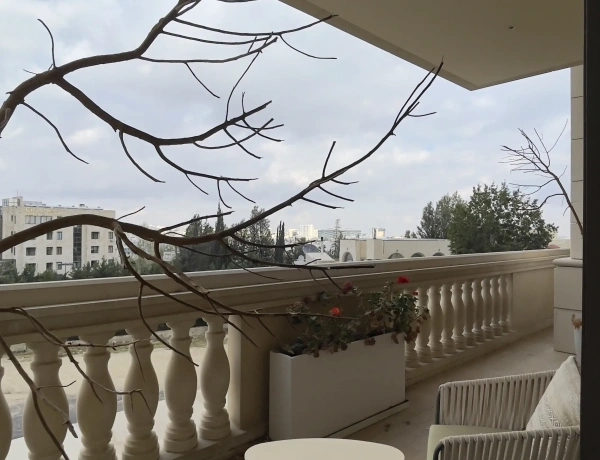 Luxurious One-Bedroom Apartment at The Ritz-Carlton, Amman – 5th Circle