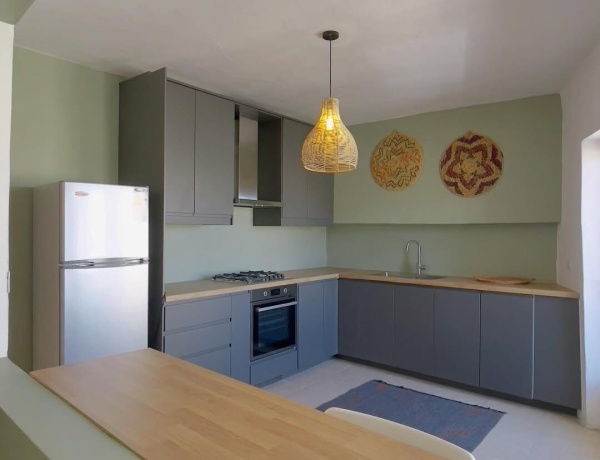 Cozy One-Bedroom Apartment with Balcony Near Rainbow Street | Jabal Amman