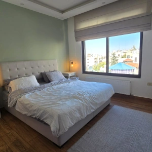 Sunny Weibdeh Apartment