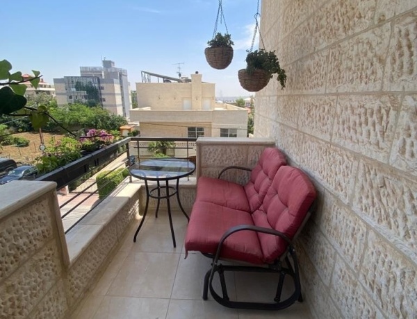 Luxurious furniture apartment for rent