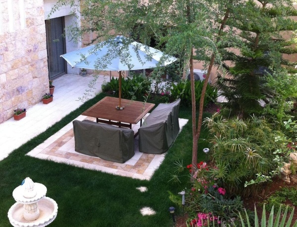 4-Bedrooms Apartment with Garden - 4th Circle,Amman