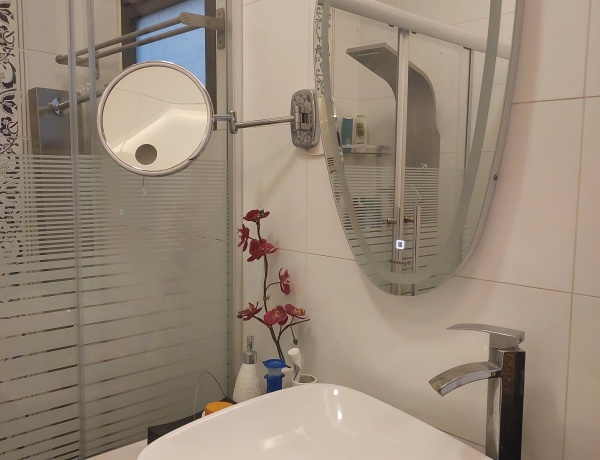 Luxury 3-Bedrooms Apartment - Abdoun, Amman