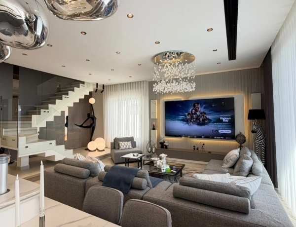 Luxury 3-Bedroom Duplex Rooftop Apartment for Rent in Abdoun, Amman