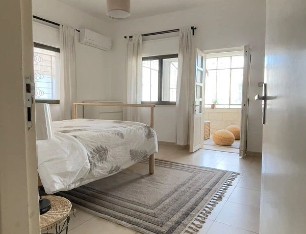 Modern 1-Bedroom Apartment with Private Terrace in Jabal Al Weibdeh
