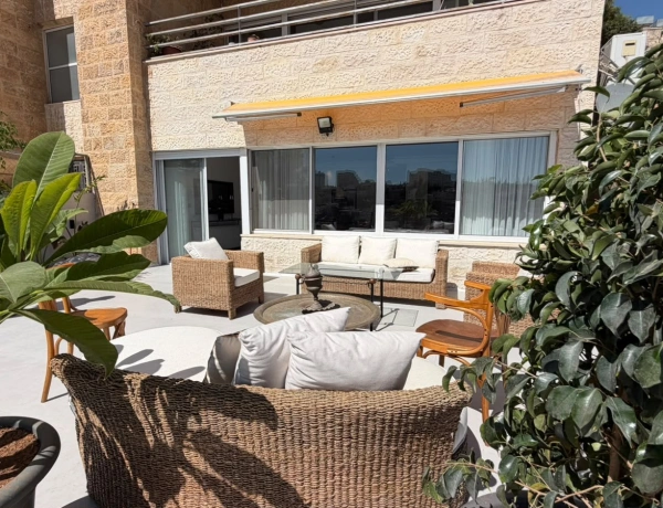 2-Bedroom Apartment for Rent in Jabal Al Lweibdeh, Amman | 160 sqm