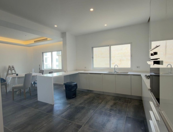 Luxury Duplex Rooftop Apartment for Rent in Jabal Al-Weibdeh – 3 Master Bedrooms, 190 sqm
