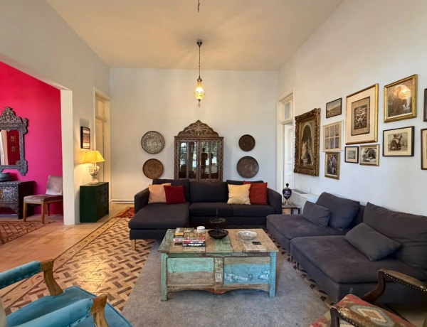 Charming 2-Bedroom Garden Apartment in Jabal Amman