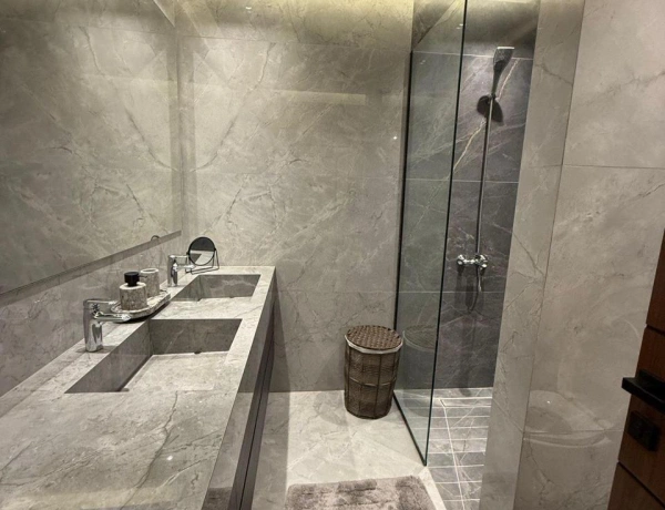 Luxury Brand-New 240 sqm Furnished Apartment for Rent in Abdoun