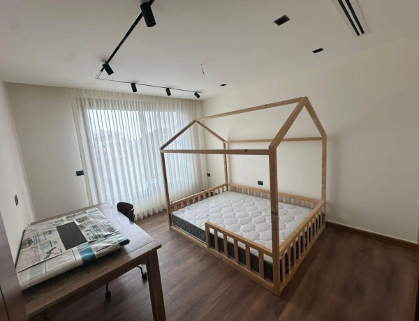 Luxury Brand-New 240 sqm Furnished Apartment for Rent in Abdoun
