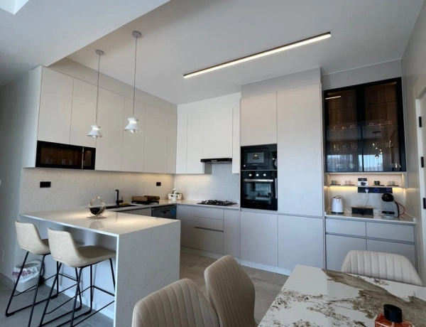 Furnished 2-Bedroom Apartment for Rent in Swefieh, Amman | 100 m²