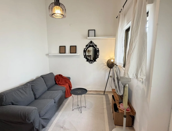 1-Bedroom Apartment for Rent in Jabal Al Weibdeh – 60 sqm