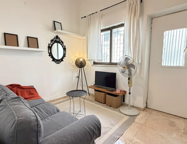 1-Bedroom Apartment for Rent in Jabal Al Weibdeh – 60 sqm