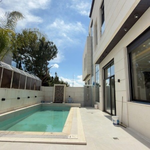 Luxury 5-Bedroom Villa with Pool & Rooftop in Abdoun, Amman