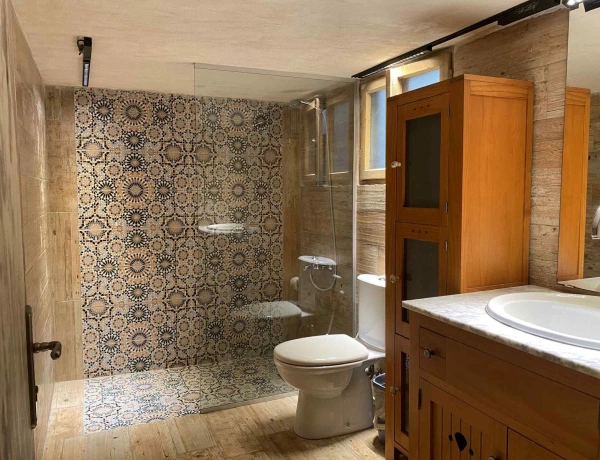 Spacious 2-bedroom apartment | 110 m² | 2 bathrooms | Central AC | Fully Equipped Kitchen