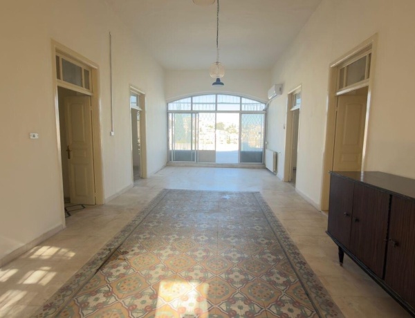 Unique Heritage Apartment with 3 Bedrooms, 2 Bathrooms & Terrace