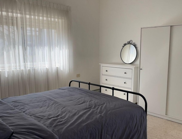 Apartment for Rent in Jabal Al Lweibdeh | 2 Bedrooms, Balcony, 130 sqm in Amman