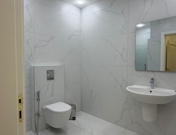 Luxury 3 Bedroom Apartment with Private Garden for Rent in Abdoun | 250 sqm