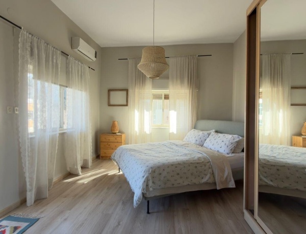 Spacious Apartment for Rent in Jabal Al Weibdeh – 3 Bedrooms, 2 Bathrooms, 2 Balconies, 150 sqm
