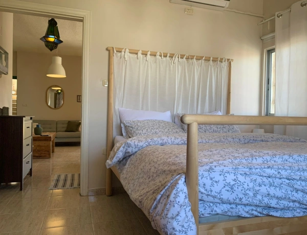 90 sqm 2-Bedroom Apartment with Rooftop Access & Beautiful Views