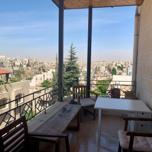 90 sqm 2-Bedroom Apartment with Rooftop Access & Beautiful Views