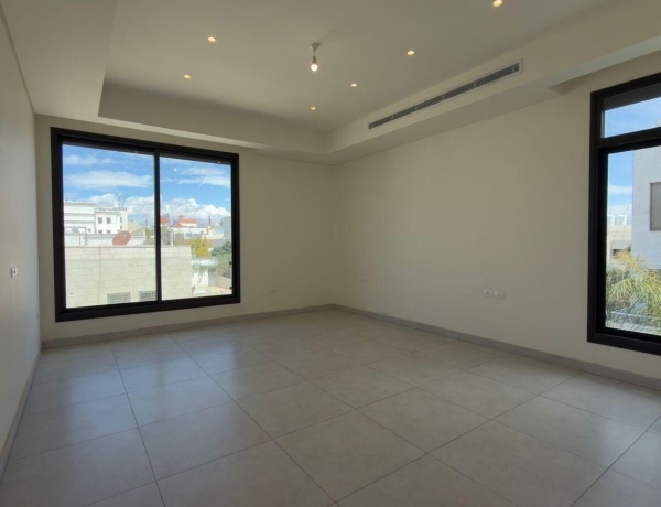 Luxury 5-Bedroom Villa with Pool & Rooftop in Abdoun, Amman