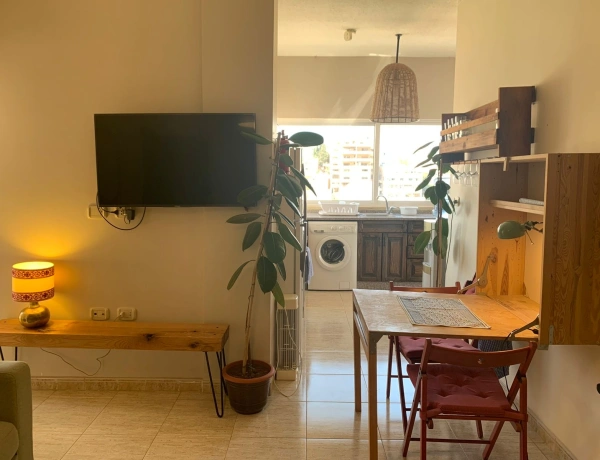 90 sqm 2-Bedroom Apartment with Rooftop Access & Beautiful Views