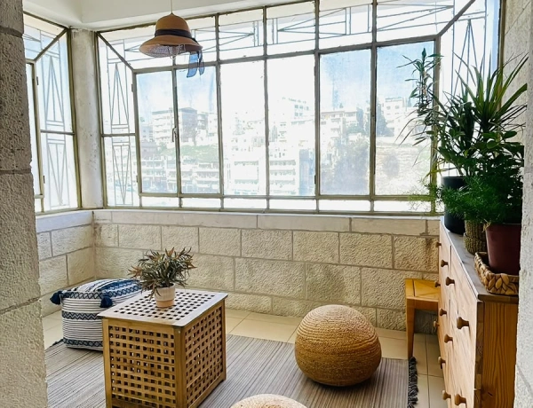 Modern 1-Bedroom Apartment with Private Terrace in Jabal Al Weibdeh