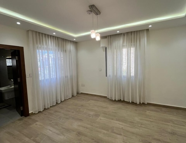 Luxury Renovated Villa for Sale Near US Embassy | 5 Bedrooms | 400 sqm