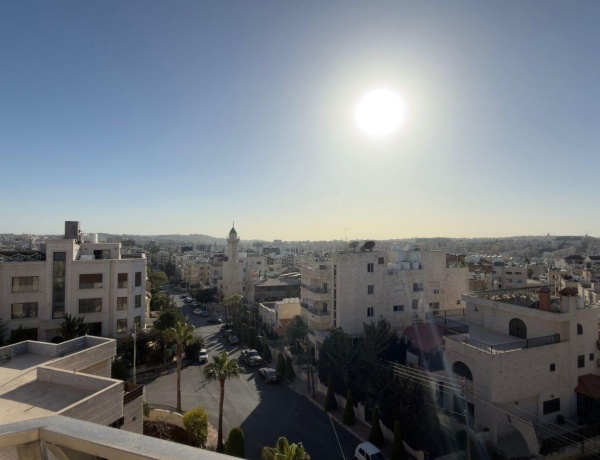 Luxury Apartment for Rent in Al-Suweifiyeh – 3 Bedrooms, 3 Bathrooms, 165 sqm