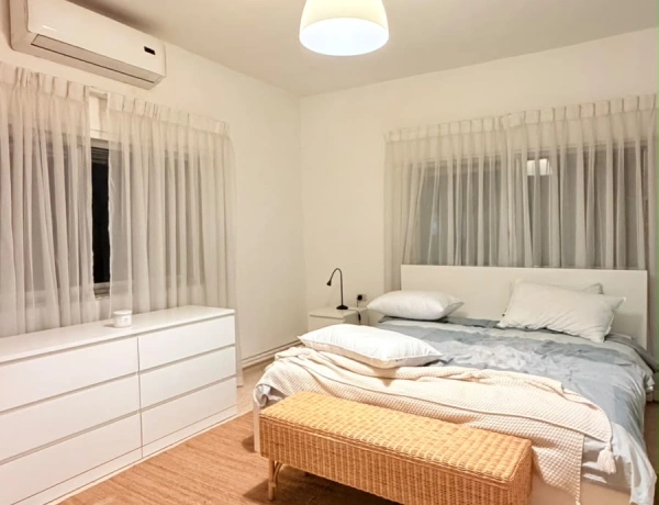 2-Bedroom Apartment for Rent in Jabal Al-Weibdeh, Amman – 150 SQM