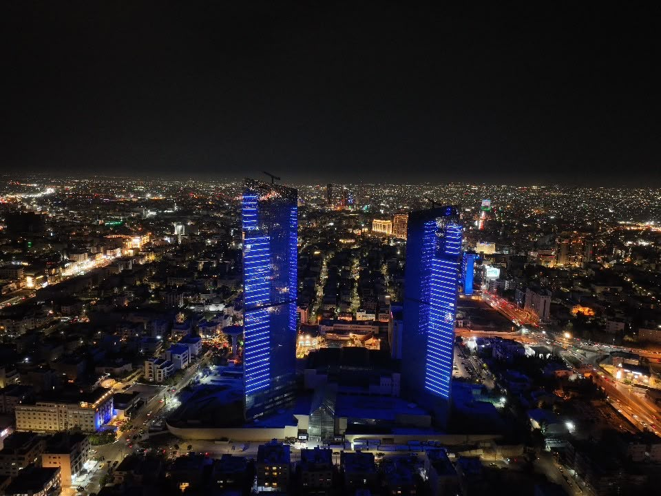 Is 6th Circle a Good Place to Live in Amman?