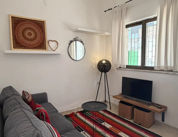 Apartment for Rent in Jabal Al Lweibdeh | 1 Bedroom | 60 sqm