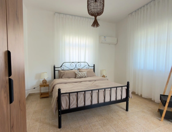 Spacious 2-Bedroom Apartment for Rent in Jabal Al-Weibdeh, Amman