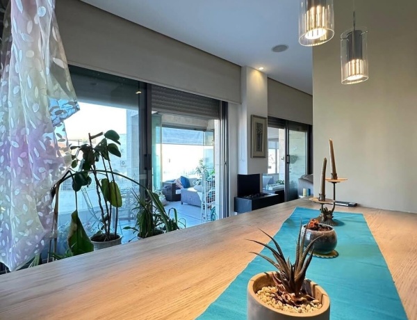 Luxury 1-Bedroom Apartment for Long-Term Rent in Abdoun – Embassy District