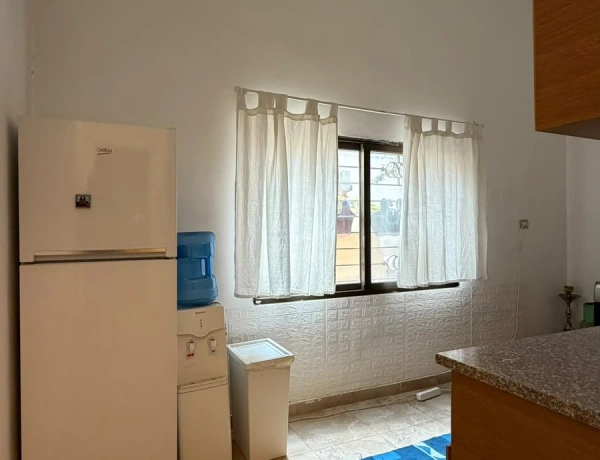 Cozy 1-Bedroom Apartment with Terrace in Jabal Al Weibdeh
