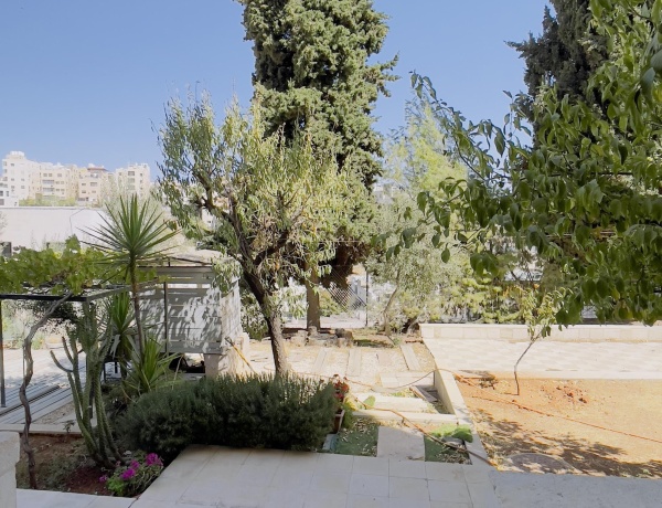 2-Bedroom Apartment for Rent in Jabal Amman – 2nd Circle | Private Garden