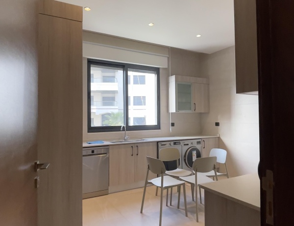 Spacious 3-Bedroom Apartment for Rent in 4th Circle, Amman