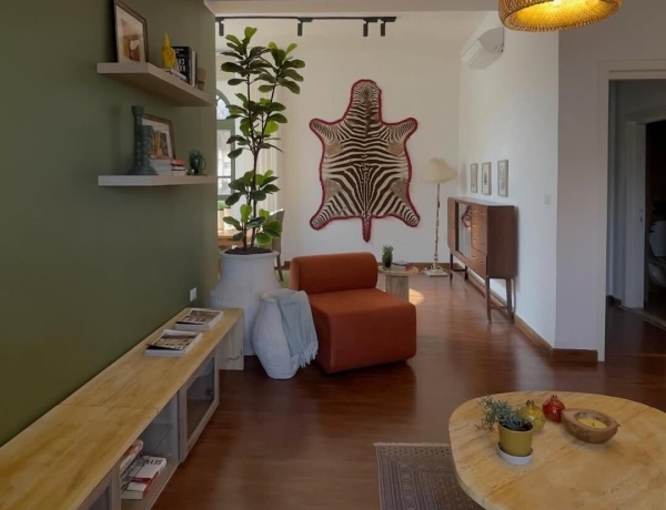 2-Bedroom Apartment for Rent in Jabal Al-Weibdeh Near Paris Square