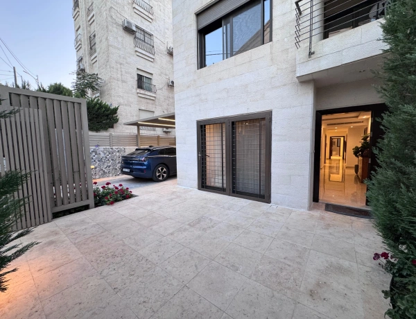 Fully Furnished 3-Bedroom Ground Floor Apartment for Rent in 4th Circle, Jabal Amman