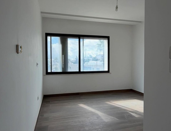 Premium Third-Floor Apartment for Sale – Spacious 4 Master Bedrooms | 250 sqm