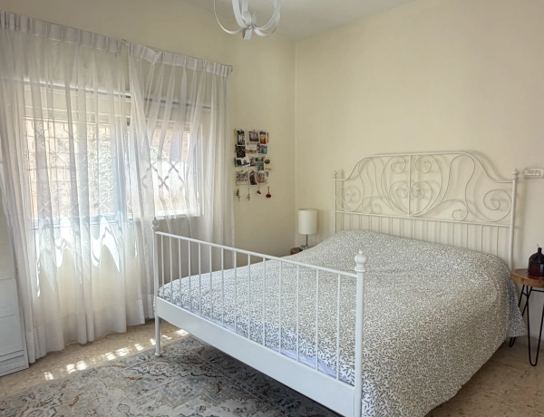 2-Bedroom Apartment for rent in Jabal Al Lweibdeh | 120 sqm | Amman