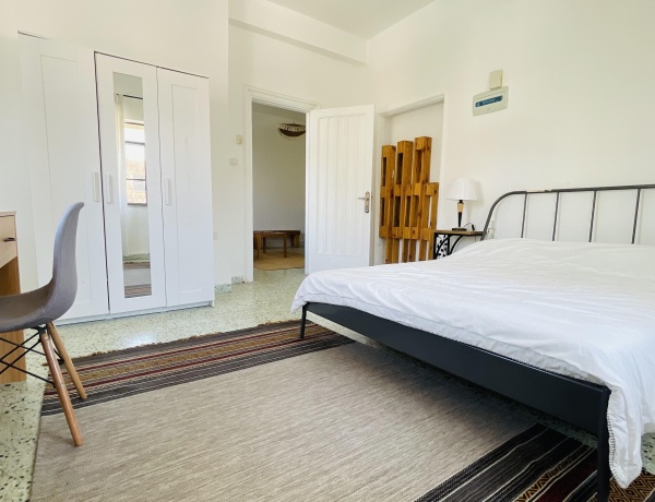 Charming Balcony Apartment in Jabal Al Weibdeh – Prime Location Near Paris Square