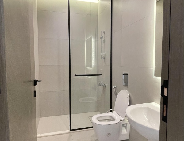 Modern 2-Bedroom Apartment with Spacious Terrace – Abdoun, Amman