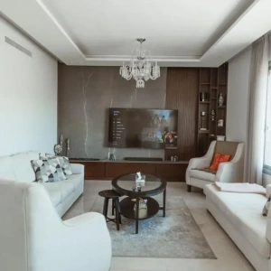 Modern Fully Furnished Apartment with High-Quality Finishing – Der Ghbar