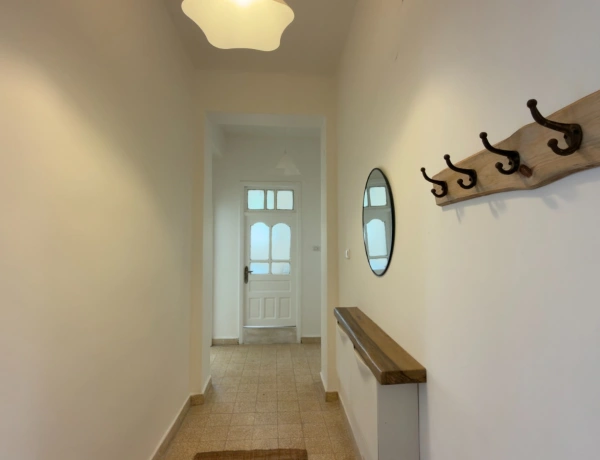 Spacious 2-Bedroom Apartment for Rent in Jabal Al-Weibdeh, Amman