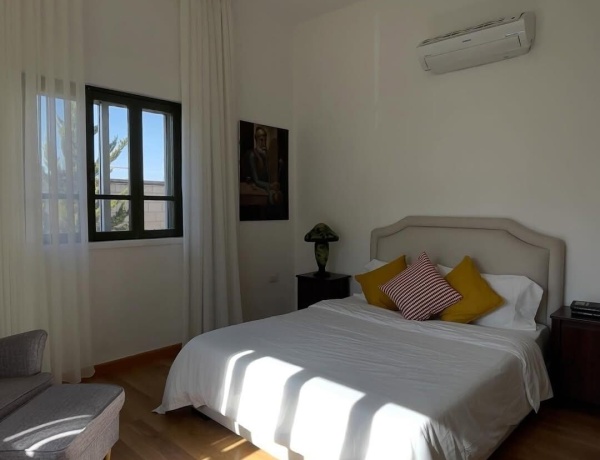 2-Bedroom Apartment for Rent in Jabal Al-Weibdeh Near Paris Square